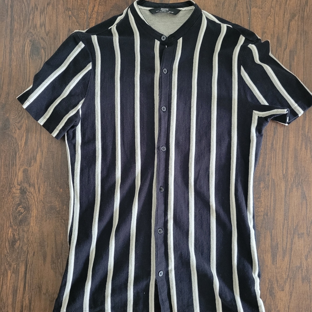 Mens button up casual shirt